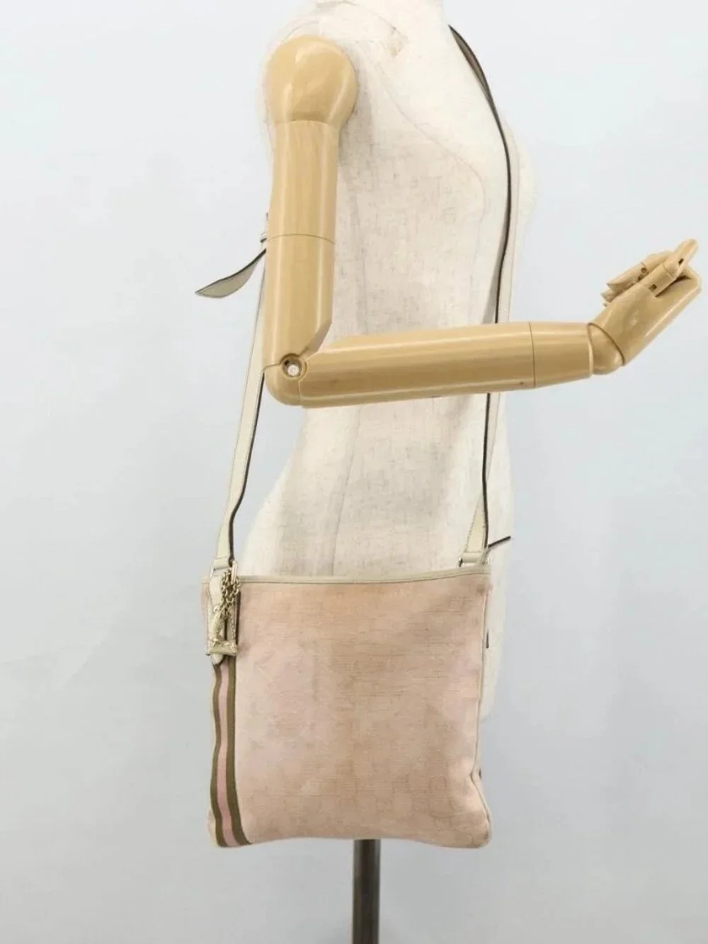 GUCCI GG Canvas Sherry Line Shoulder Bag Pink Gold 144388 Auth ti3863